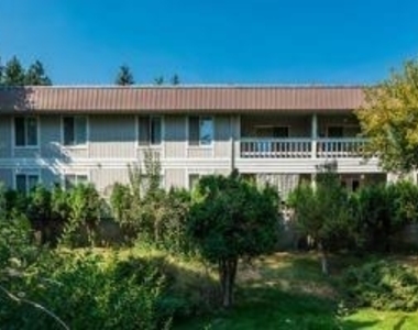 238 Sherman St - Photo Thumbnail 5