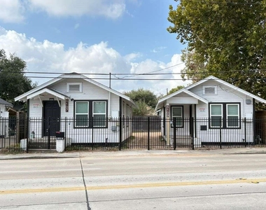 6109 N Main St - Photo Thumbnail 14