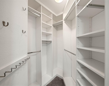 21 Stone Creek Place - Photo Thumbnail 23
