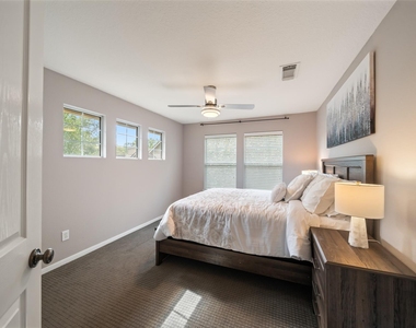 21 Stone Creek Place - Photo Thumbnail 24