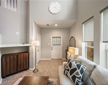 21 Stone Creek Place - Photo Thumbnail 8