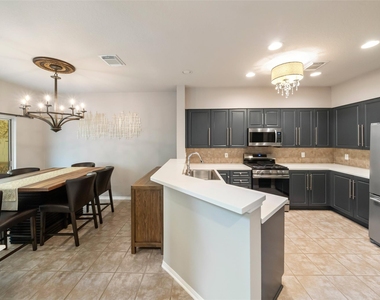 21 Stone Creek Place - Photo Thumbnail 4