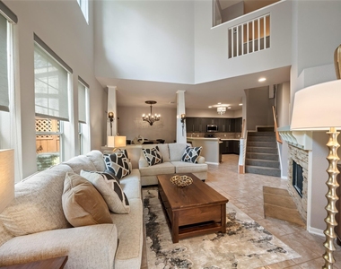 21 Stone Creek Place - Photo Thumbnail 11