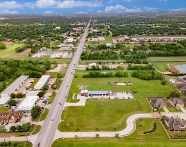 6731 W Broadway Street - Photo Thumbnail 4