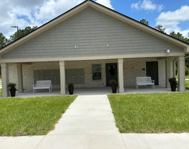 800 Winding Rd - Photo Thumbnail 3