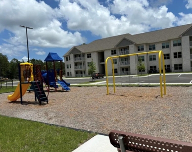 800 Winding Rd - Photo Thumbnail 5