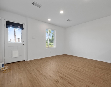 1044 Road 5203 - Photo Thumbnail 13