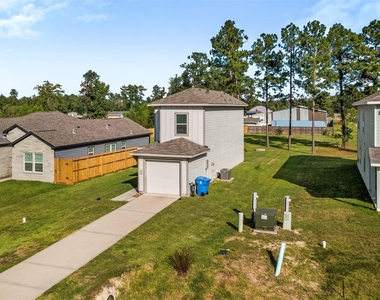 1044 Road 5203 - Photo Thumbnail 5