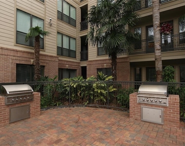 2299 Lone Star - Photo Thumbnail 10