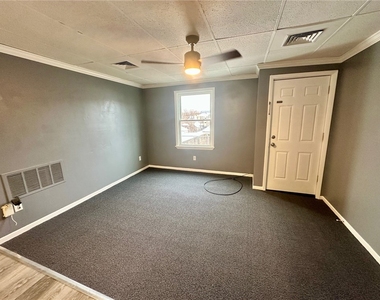 305 Bessemer Ave - Photo Thumbnail 1