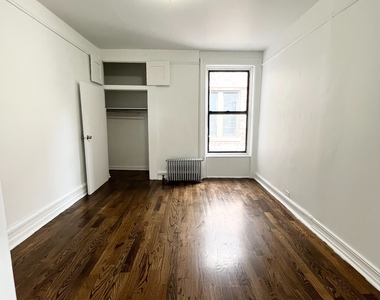 660 West 180th Street - Photo Thumbnail 4