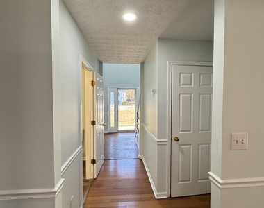 1009 Chads Ridge - Photo Thumbnail 8
