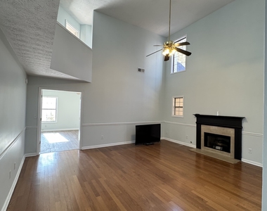 1009 Chads Ridge - Photo Thumbnail 10