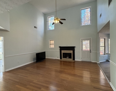 1009 Chads Ridge - Photo Thumbnail 5