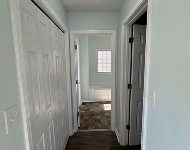 1009 Chads Ridge - Photo Thumbnail 12