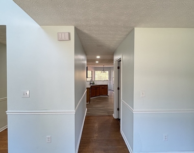 1009 Chads Ridge - Photo Thumbnail 3