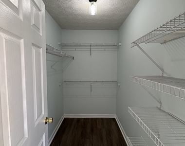 1009 Chads Ridge - Photo Thumbnail 13