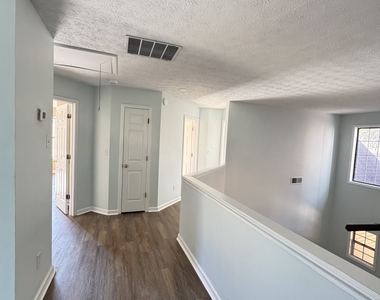 1009 Chads Ridge - Photo Thumbnail 25