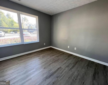 13204 Fairington Circle - Photo Thumbnail 1