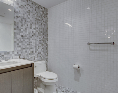 15 Morris Avenue - Photo Thumbnail 11