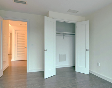 15 Morris Avenue - Photo Thumbnail 25