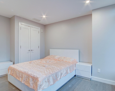 15 Morris Avenue - Photo Thumbnail 22