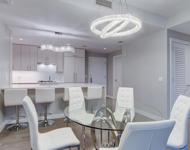 15 Morris Avenue - Photo Thumbnail 8