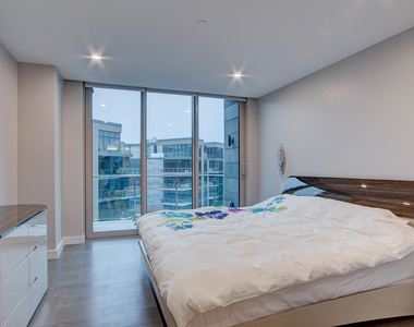 15 Morris Avenue - Photo Thumbnail 30