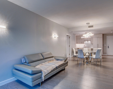 15 Morris Avenue - Photo Thumbnail 16