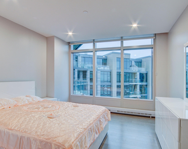 15 Morris Avenue - Photo Thumbnail 23