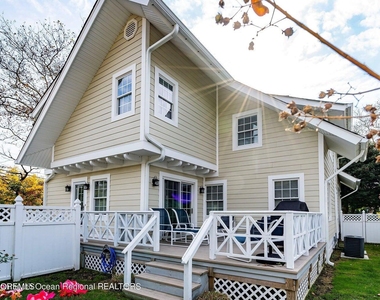 400 4th Avenue - Photo Thumbnail 3