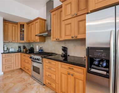 2999 Banyan Road - Photo Thumbnail 12