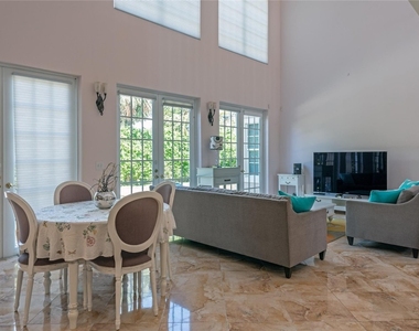 2999 Banyan Road - Photo Thumbnail 9