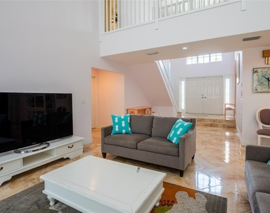 2999 Banyan Road - Photo Thumbnail 7