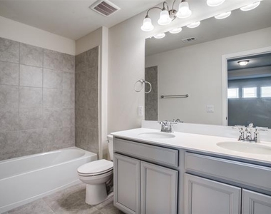 1237 Sharp Street - Photo Thumbnail 12