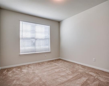 1237 Sharp Street - Photo Thumbnail 13