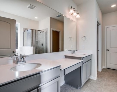 1237 Sharp Street - Photo Thumbnail 7
