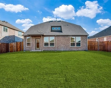 1237 Sharp Street - Photo Thumbnail 17