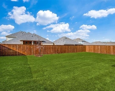 1237 Sharp Street - Photo Thumbnail 16