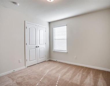 1237 Sharp Street - Photo Thumbnail 10