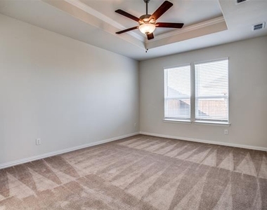 1237 Sharp Street - Photo Thumbnail 6