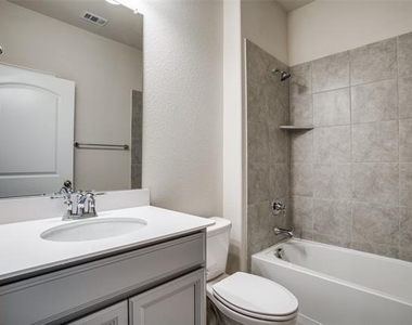 1237 Sharp Street - Photo Thumbnail 14