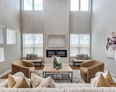 840 Belltown Drive - Photo Thumbnail 6