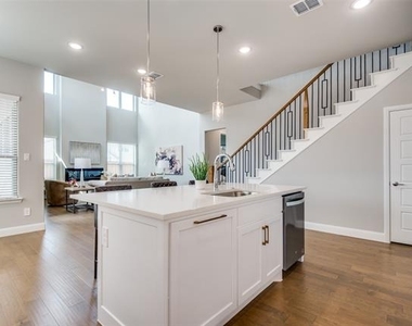 840 Belltown Drive - Photo Thumbnail 15