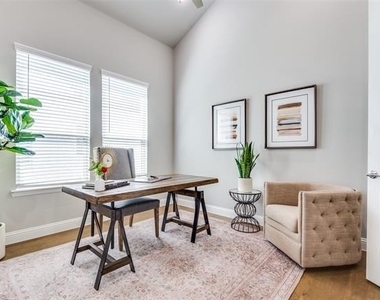 840 Belltown Drive - Photo Thumbnail 3
