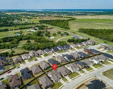 209 Michael Drive - Photo Thumbnail 33