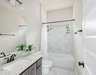 209 Michael Drive - Photo Thumbnail 20