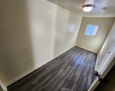 3717 W Imperial - Photo Thumbnail 8