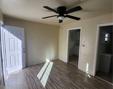 3717 W Imperial - Photo Thumbnail 5