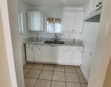 3713 W Imperial - Photo Thumbnail 1